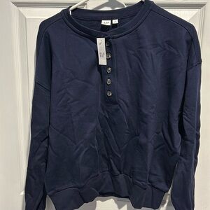 NWT GAP sweatshirt size M